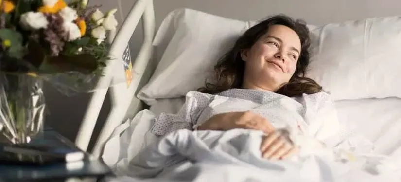Krwawienie z macicy po porodzie – co warto wiedzieć i kiedy szukać pomocy?